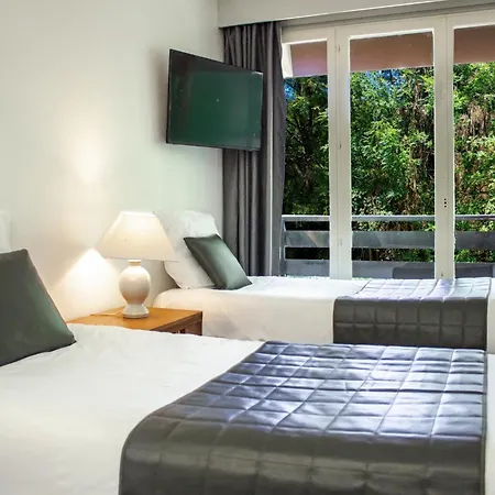 Отель Garden & Capvern-les-bains 3*