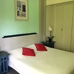 Hotel Garden&city Capvern-les-bains 3*