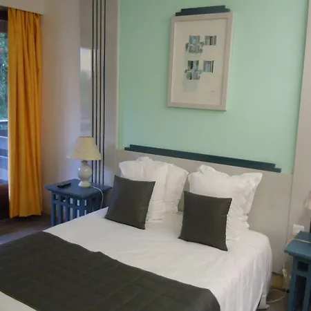 Garden & Capvern-les-bains Hotel Capvern