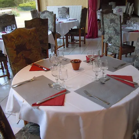 Garden & Capvern-les-bains Hotel