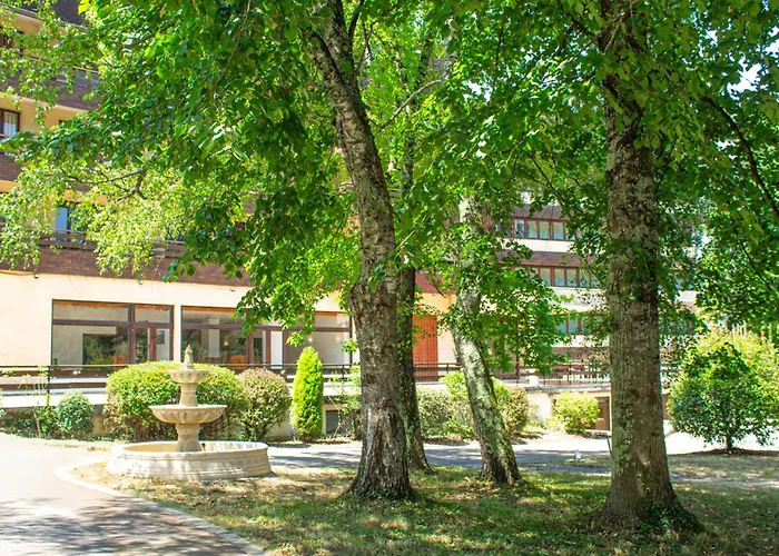 Garden & Capvern-les-bains 3* 캡버른